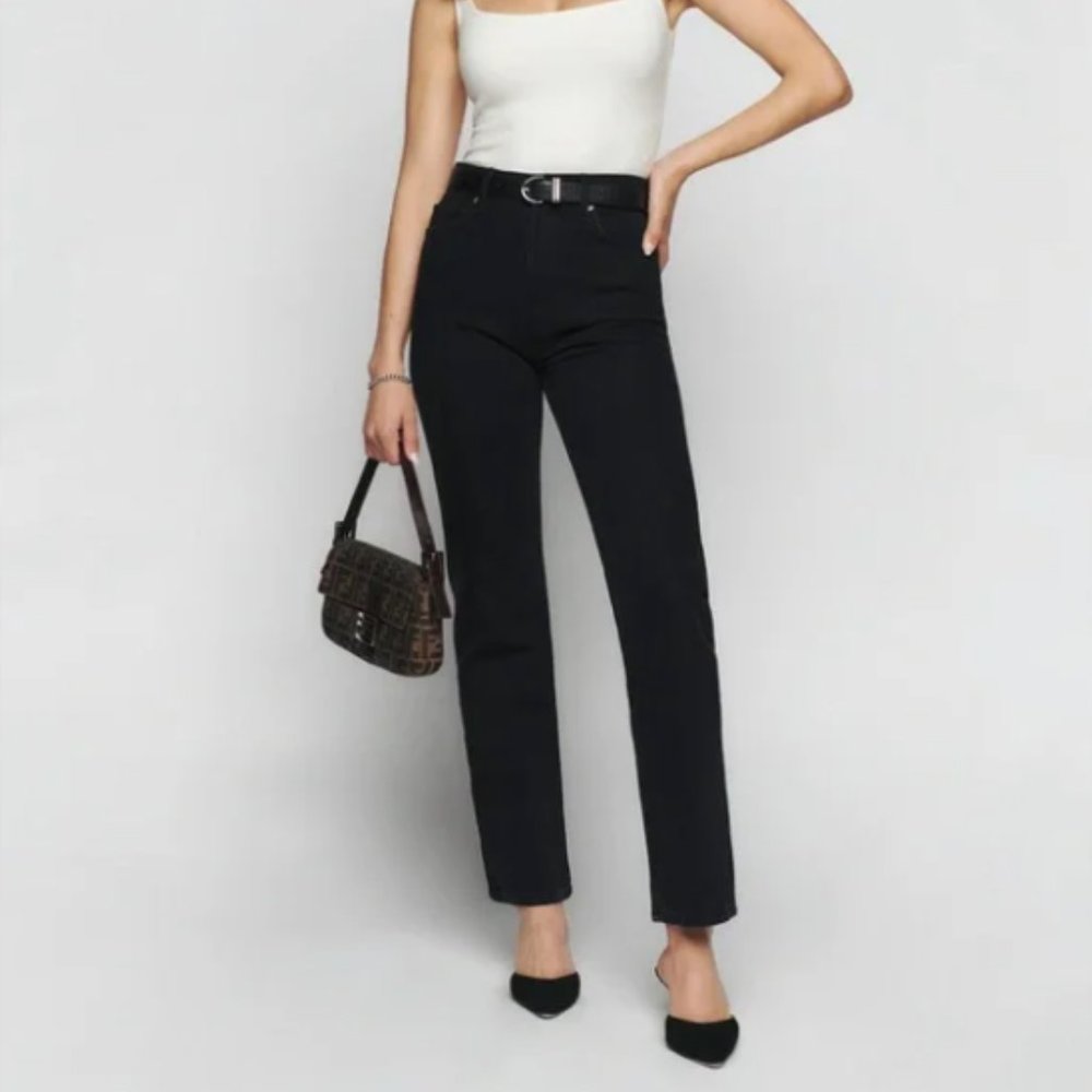 Petite Reformation Cynthia jeans in Seattle, size 28